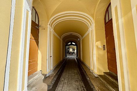 Центральная квартира с 3.5 комнатами: 4