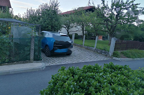 Шишка Дом с тремя комнатами: 9