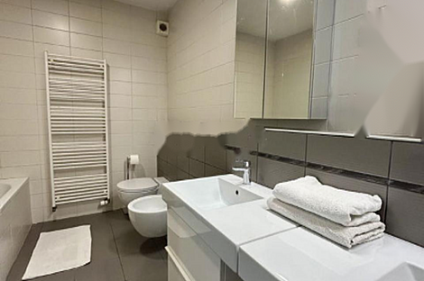 В Трново квартира с четырьмя комнатами: 16