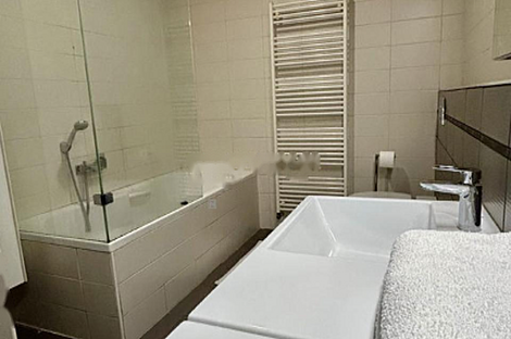 В Трново квартира с четырьмя комнатами: 17