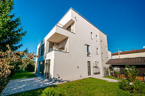 Жилье в столице Словении, районе Бежиград: 2