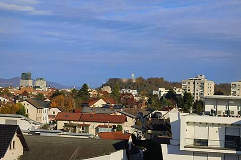 Квартира с тремя комнатами в Новом Бизовике.: 2