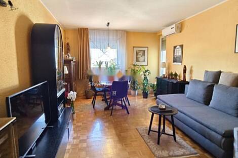 Квартира с тремя комнатами в Новом Бизовике.: 3