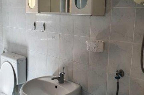 Трёхкомнатная квартира в Бринье: 11