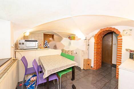 Четырёхкомнатная квартира, расположенная в районе Любляна Вич.: 4