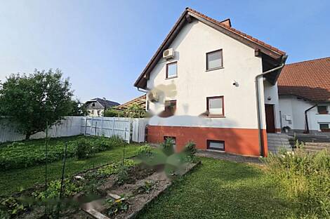 Квартира на четыре комнаты в Залоге: 4