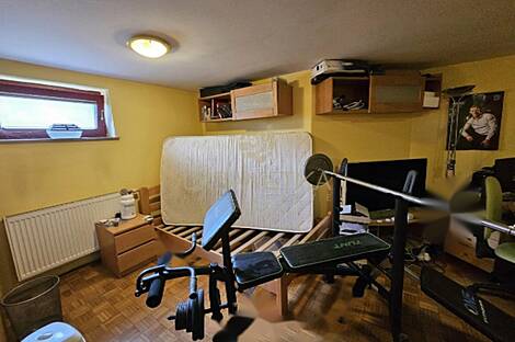 Квартира на четыре комнаты в Залоге: 25