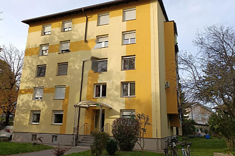 Квартира с двумя комнатами в Зеленой Яме: 1