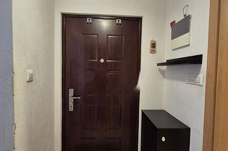 Квартира с двумя комнатами в Изола: 2