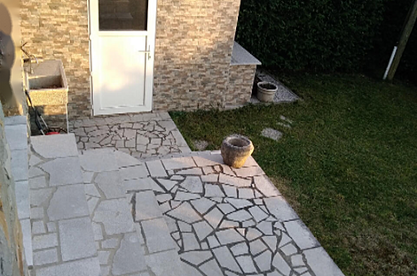 Квартира с четырьмя комнатами в районе Деканы.: 4