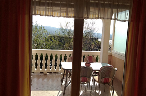 Квартира с четырьмя комнатами в районе Деканы.: 13