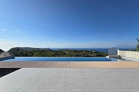 Трёхкомнатная квартира: 1