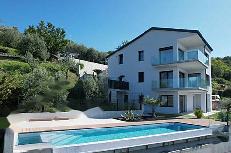 Трёхкомнатная квартира: 4