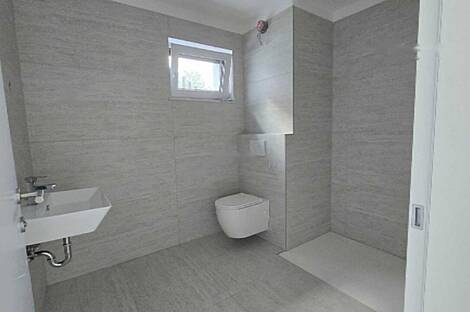 Трёхкомнатная квартира: 11