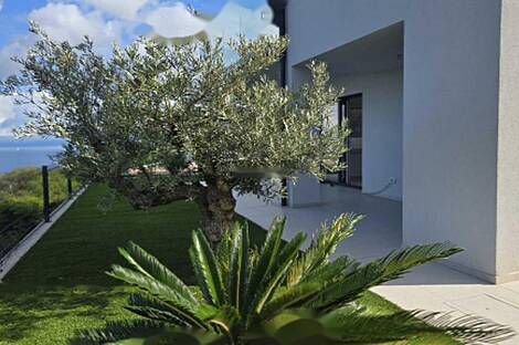 Трёхкомнатная квартира: 14