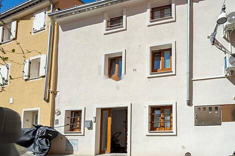 Квартира с тремя комнатами в Плавье: 2