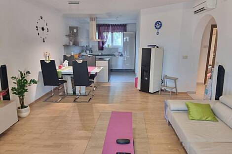 Малия, четырёхкомнатная квартира: 1