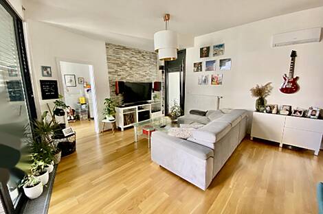 Квартира с тремя комнатами в Копере: 1