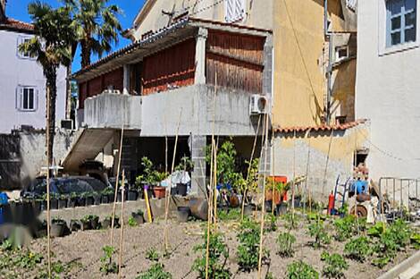 Квартира с 4-5 комнатами расположена в Копере.: 6