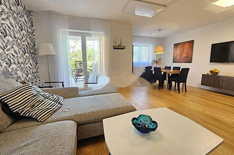 Квартира с тремя комнатами в Портороже: 1