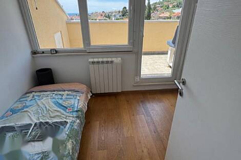 Квартира с четырьмя комнатами в Лучии: 14