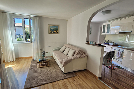 Трёхкомнатная квартира в центральной части: 3