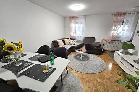 Квартира с тремя комнатами в центре Копра: 1