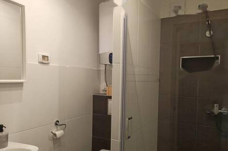 Квартира с четырьмя комнатами в центральной части Копра: 7