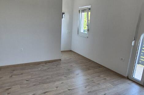 Квартира с четырьмя комнатами и гарсониерой в Кампеле: 11