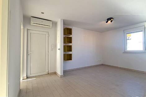 Квартира с четырьмя комнатами в Изоле: 6