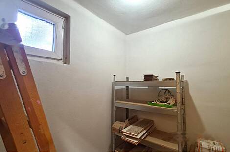 Квартира с четырьмя комнатами в Изоле: 12