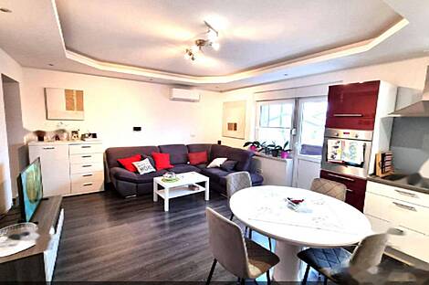 Квартира с тремя комнатами в Диваче: 4