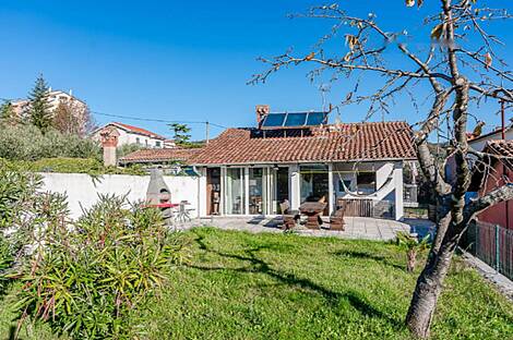 Квартира с одной комнатой в Лучии: 1