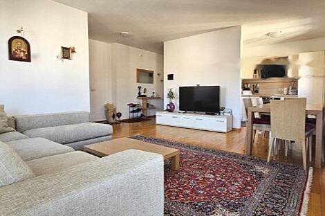 Квартира с тремя комнатами в Лучии: 4