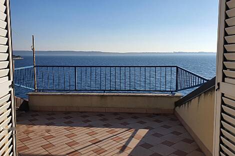 Квартира с тремя комнатами рядом с морем: 3