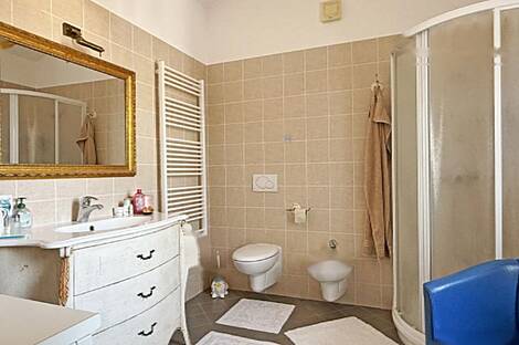 Квартира с четырьмя комнатами на Копер.: 12