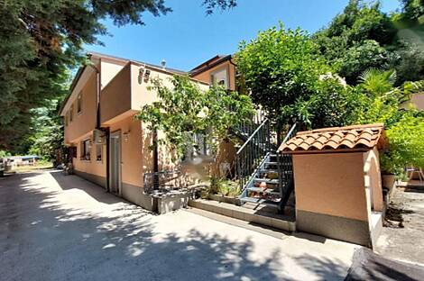 Квартира с двумя комнатами в Споднее Шкофие: 4