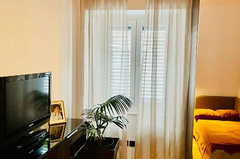 Квартира с пятью комнатами и бассейном.: 11