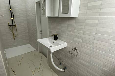 Квартира с одной комнатой, расположенная в центре Копера.: 10