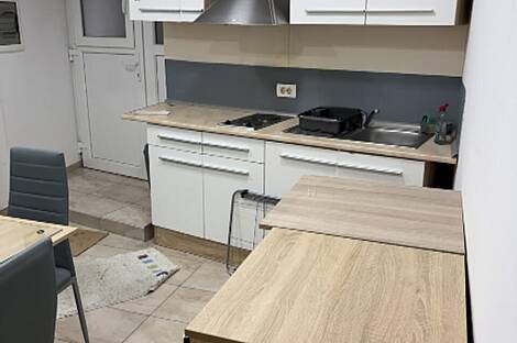 Квартира из двух комнат, расположенная на улице Копер.: 6