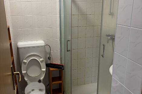 Квартира из двух комнат, расположенная на улице Копер.: 7