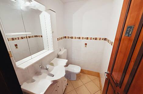 Квартира с количеством комнат от пяти и более.: 18