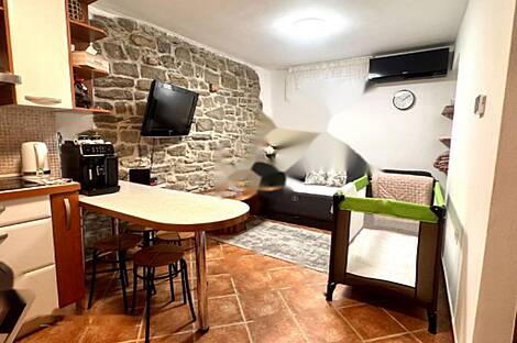 Квартира с четырьмя комнатами возле рынка в Копере: 12