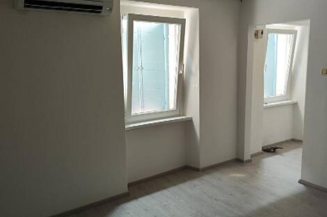 Квартира в Изола с двумя комнатами: 10