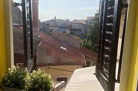 Квартира с тремя комнатами в исторической части города Изола: 5