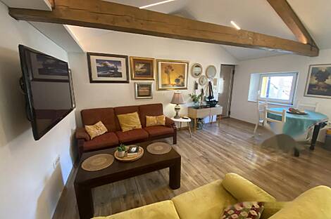 Квартира с тремя комнатами в исторической части города Изола: 10