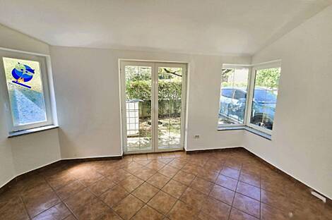 Квартира Ягоды с участком земли: 14