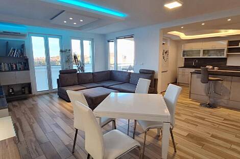 2-комнатная квартира в районе Коломбан.: 10