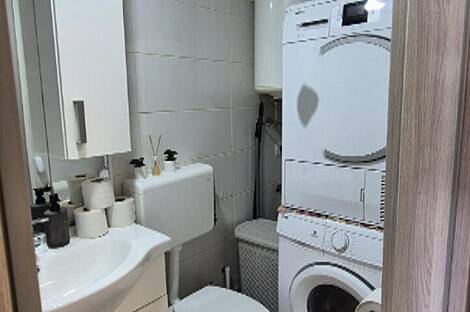 Квартира с двумя комнатами в центральной части Копера: 10