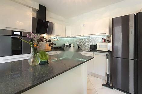 Жилье с видом на море: 7